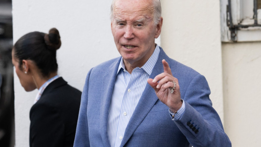 Biden îl laudă pe Carter, subliniind contrastul cu Trump