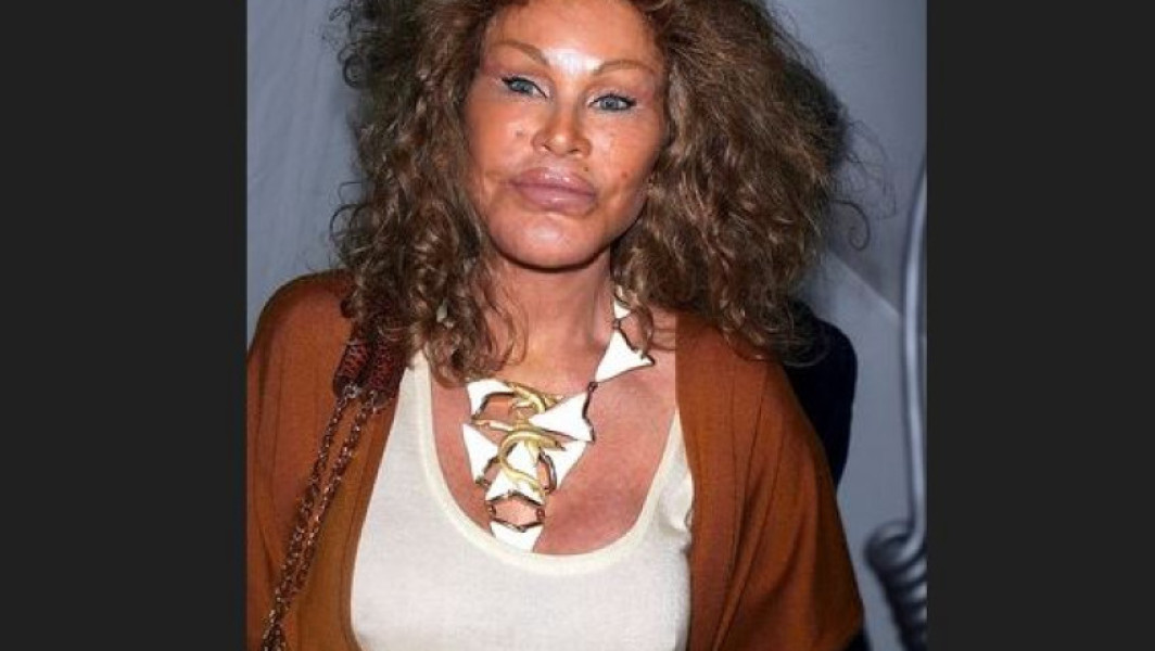 Jocelyn Wildenstein, cunoscută drept "Catwoman", a murit la Paris