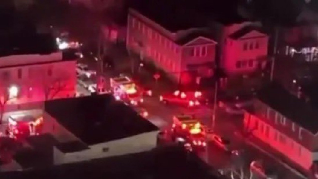 Cel puțin 11 persoane rănite într-un schimb de focuri lângă un club de noapte din Queens