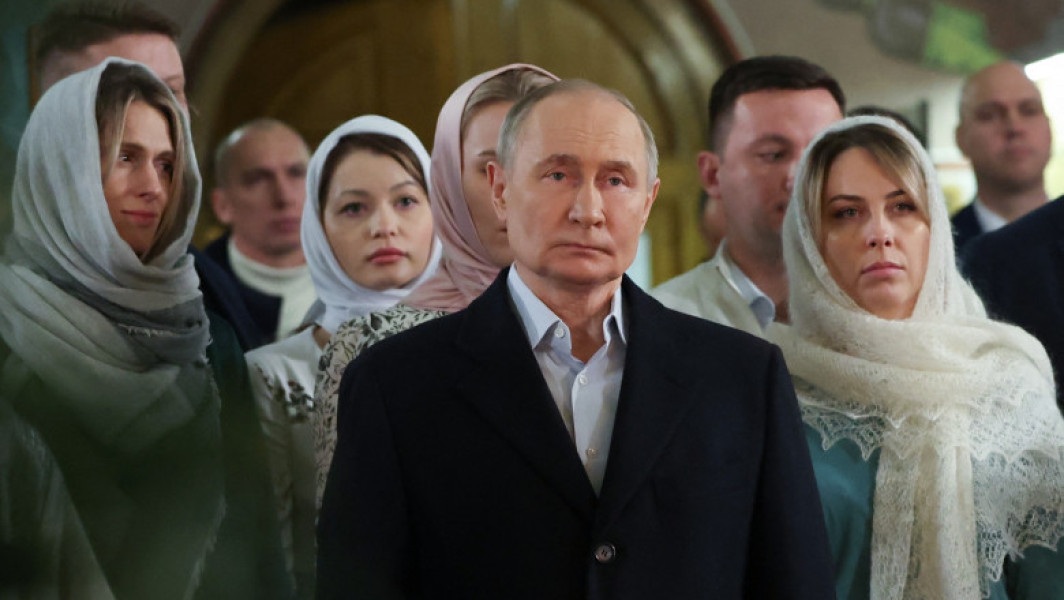 Putin a participat la slujba de Crăciun în Moscova alături de veterani