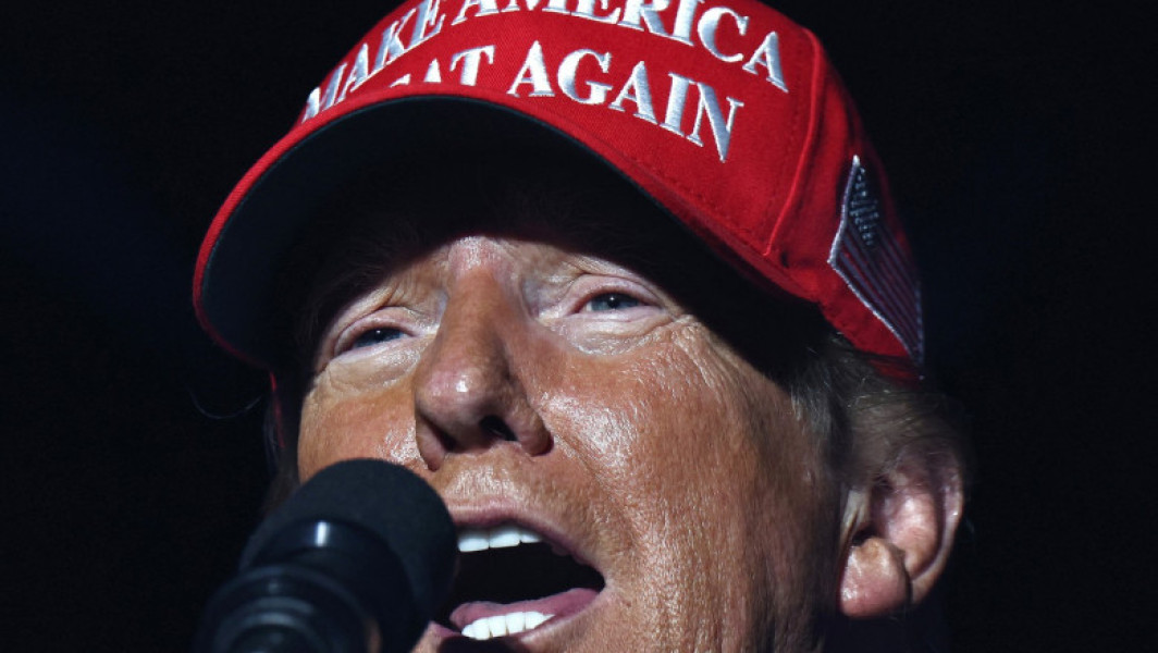 Donald Trump rămâne la judecată pentru plăți ilegale