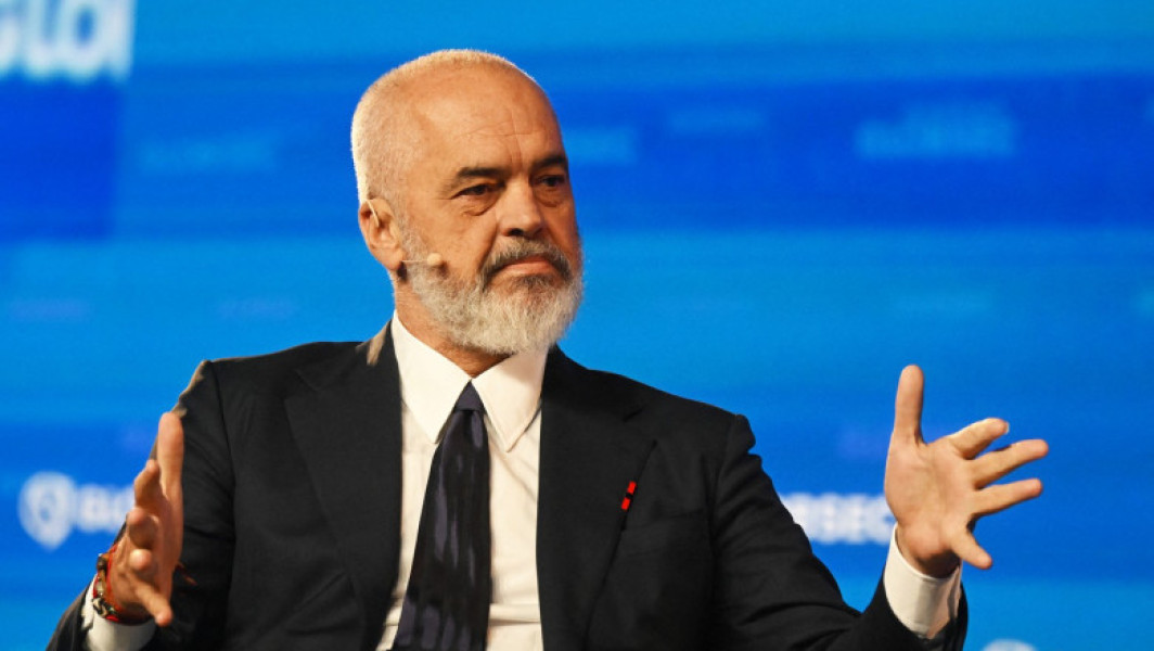 Albania interzice TikTok pentru a proteja tinerii