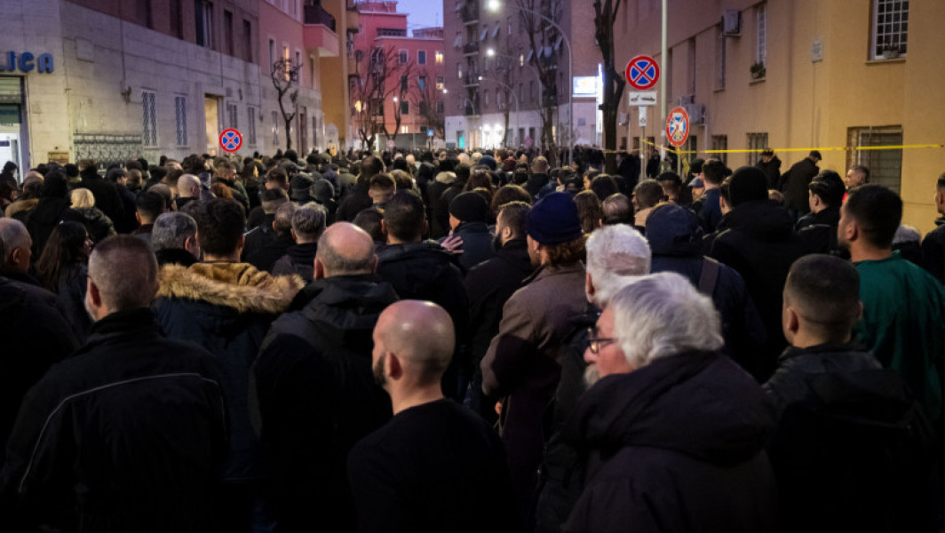 Poliția italiană va utiliza imagini video pentru a identifica persoanele care au făcut salutul fascist la o manifestație din Roma