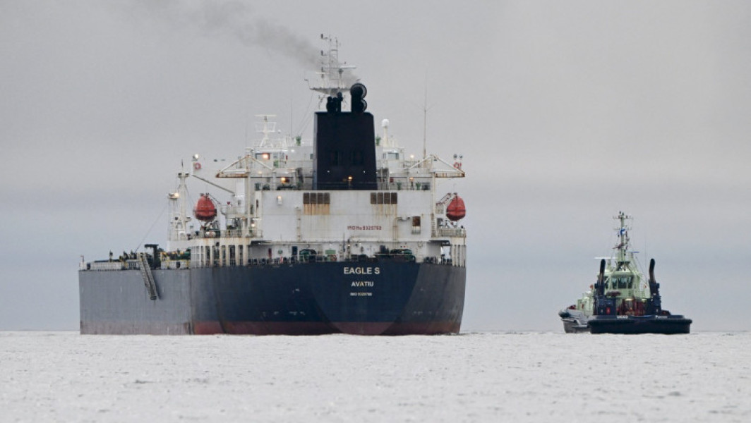 Finlanda investighează petrolierul Eagle S, suspectat de legături cu "flota din umbra" a Rusiei