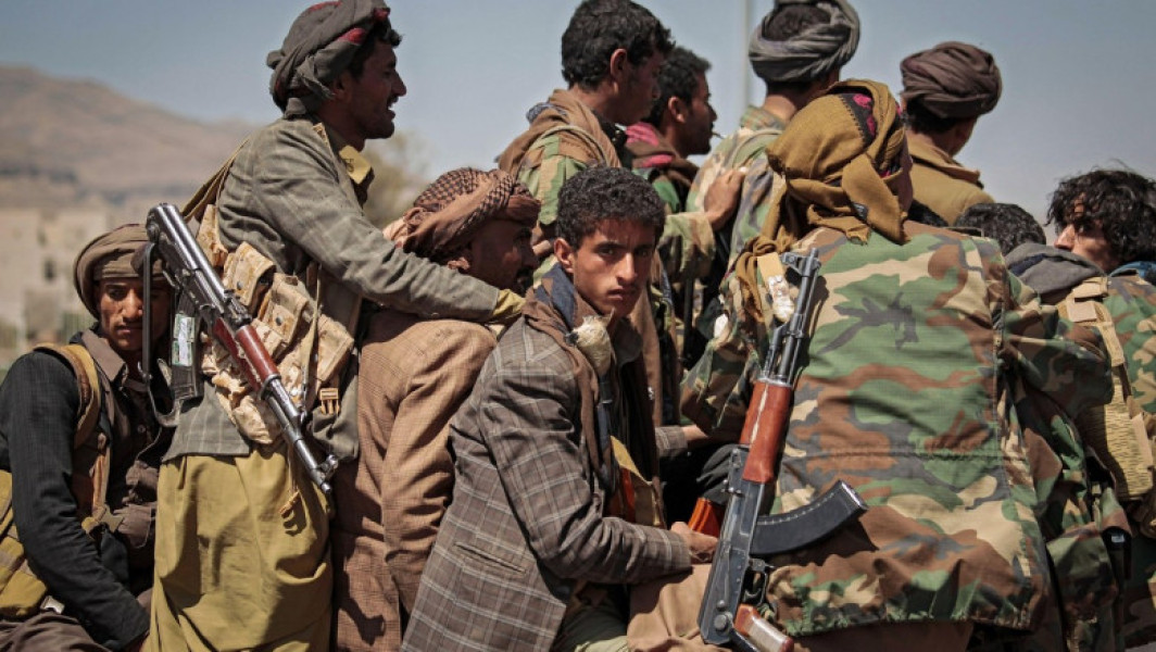 Statele Unite atacă depozite de armament ale rebelilor houthi în Yemen