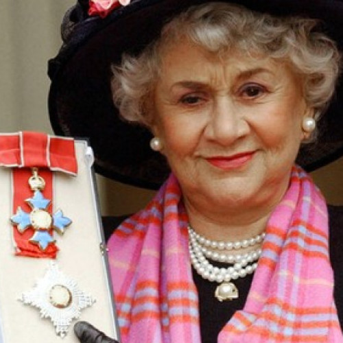 A murit Joan Plowright, celebră actriță britanică și văduva lui Laurence Olivier