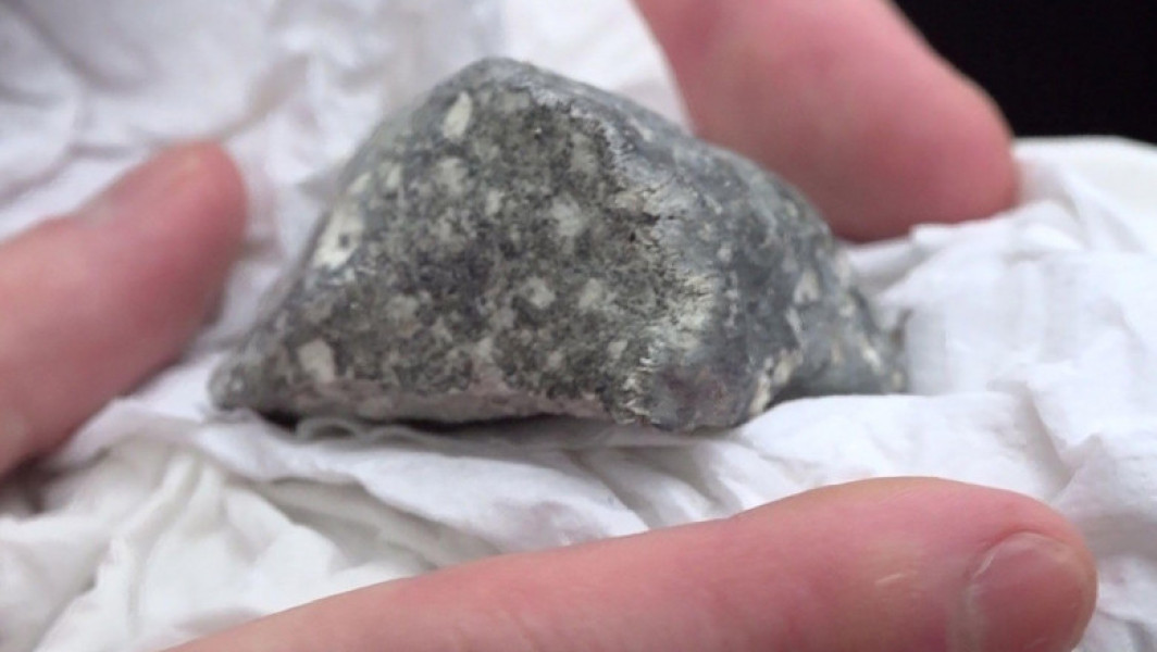 Un meteorit a căzut pe aleea unei case din Canada