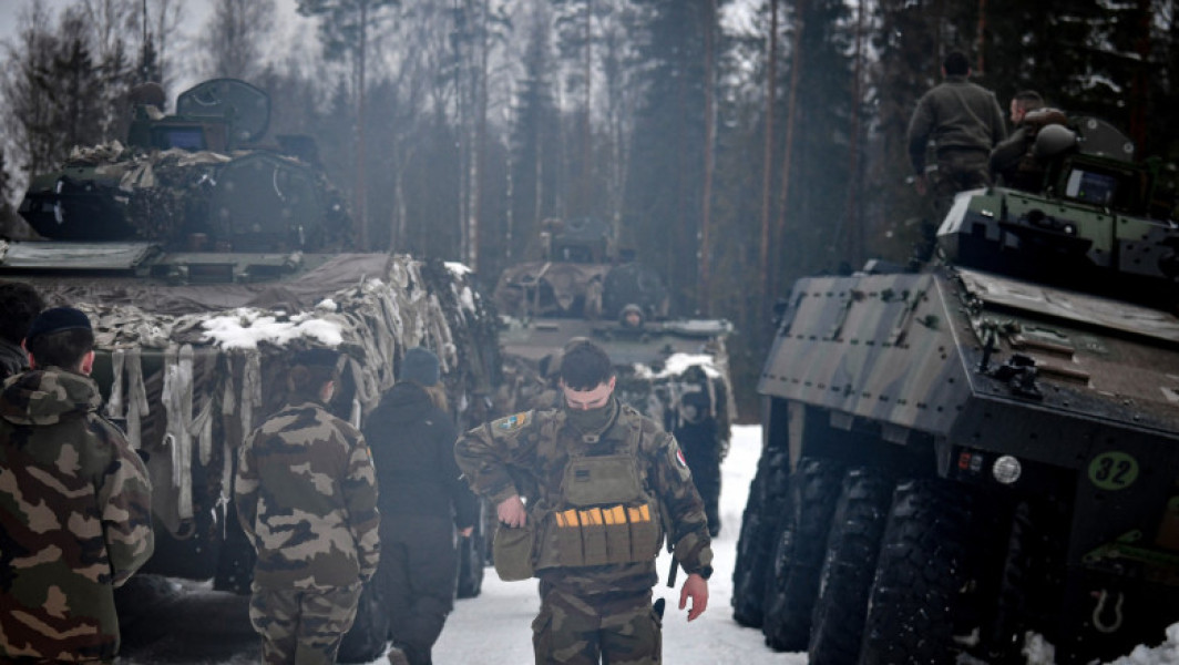 Rusia acumulează forțe militare, avertizează un general german