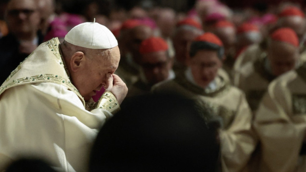 Papa Francisc consideră că planul lui Donald Trump de expulzare a imigranților este „o rușine”