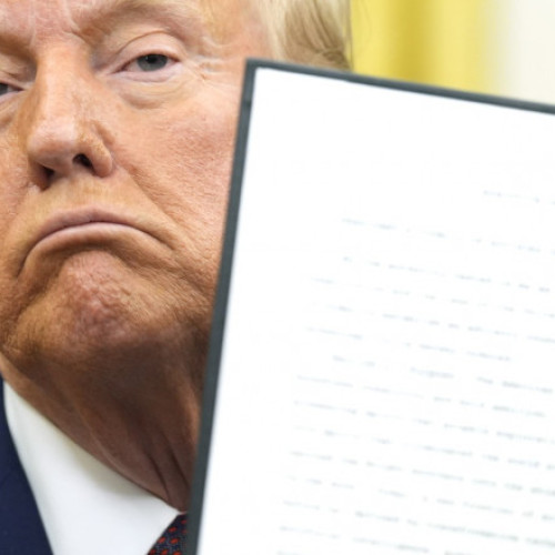 Donald Trump suspendă asistența externă pentru dezvoltare