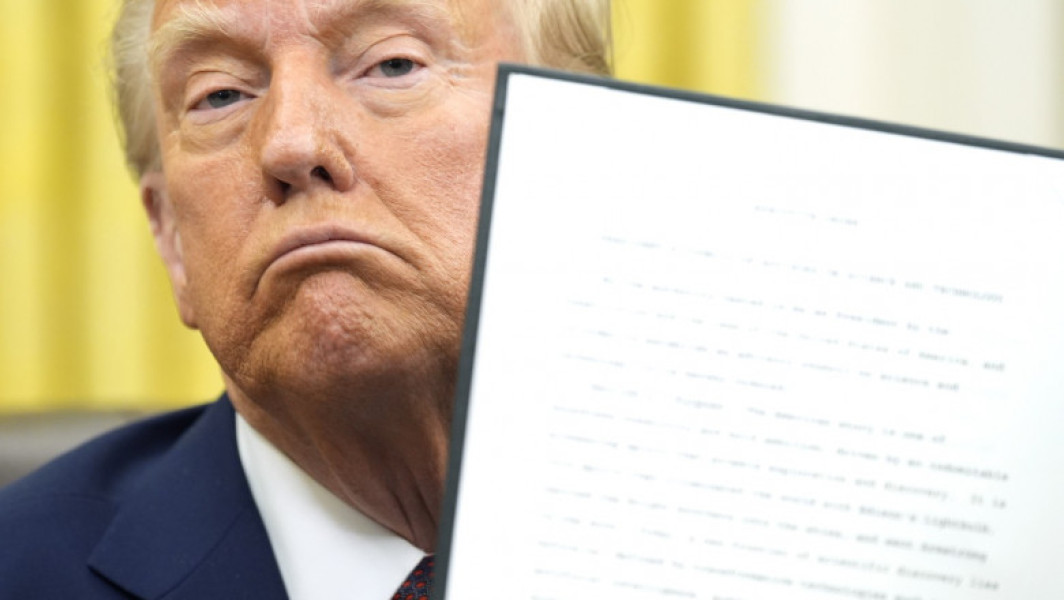 Donald Trump suspendă asistența externă pentru dezvoltare