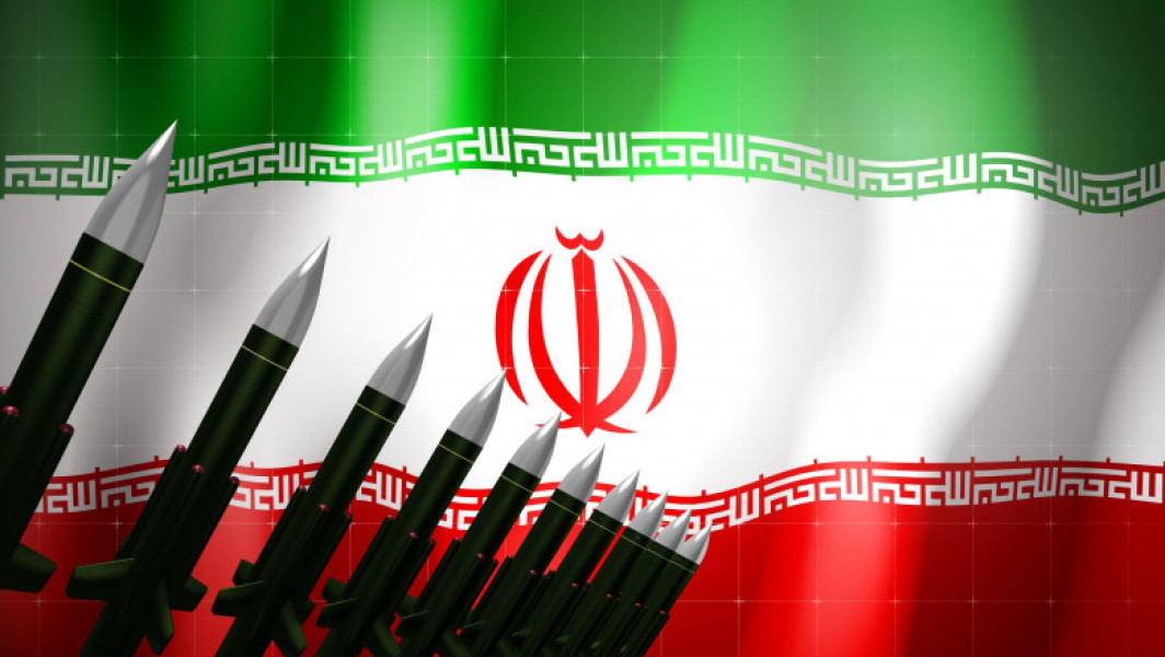 Iranul desfășoară exerciții militare cu rachete dotate cu inteligenta artificială în Golful Persic