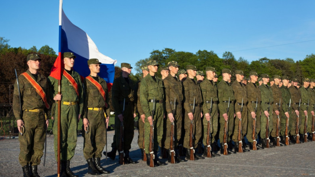 Rusia aprobă noi măsuri pentru recrutarea tinerilor în armata