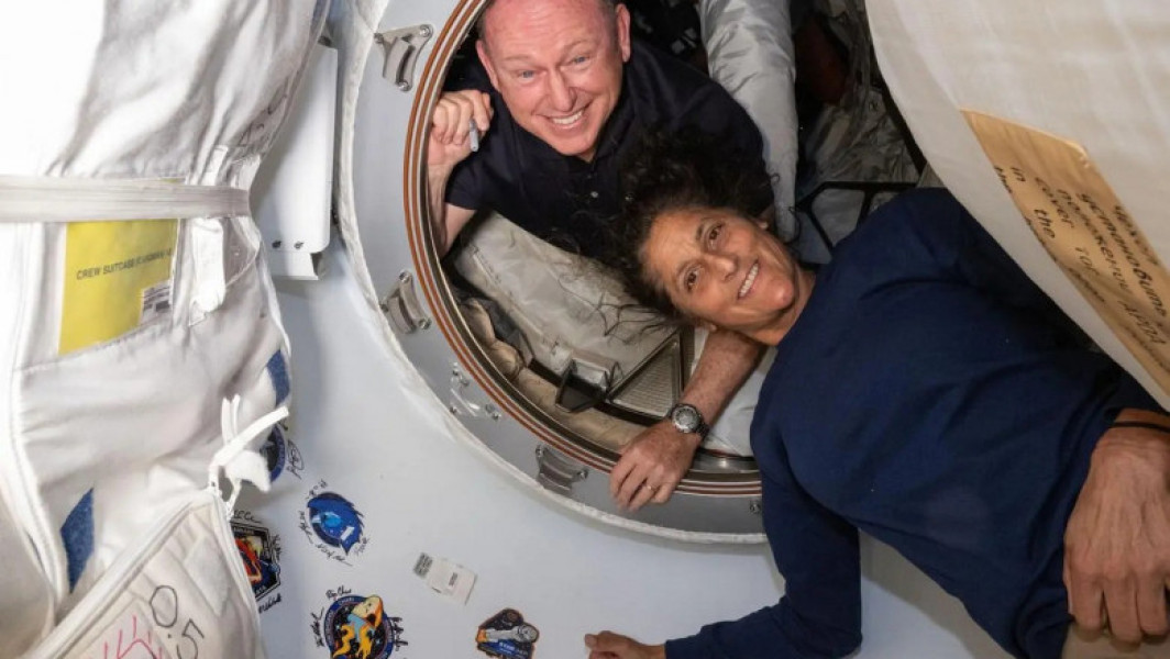 Trump cere SpaceX să recupereze astronautii NASA de la Stația Spațială Internațională