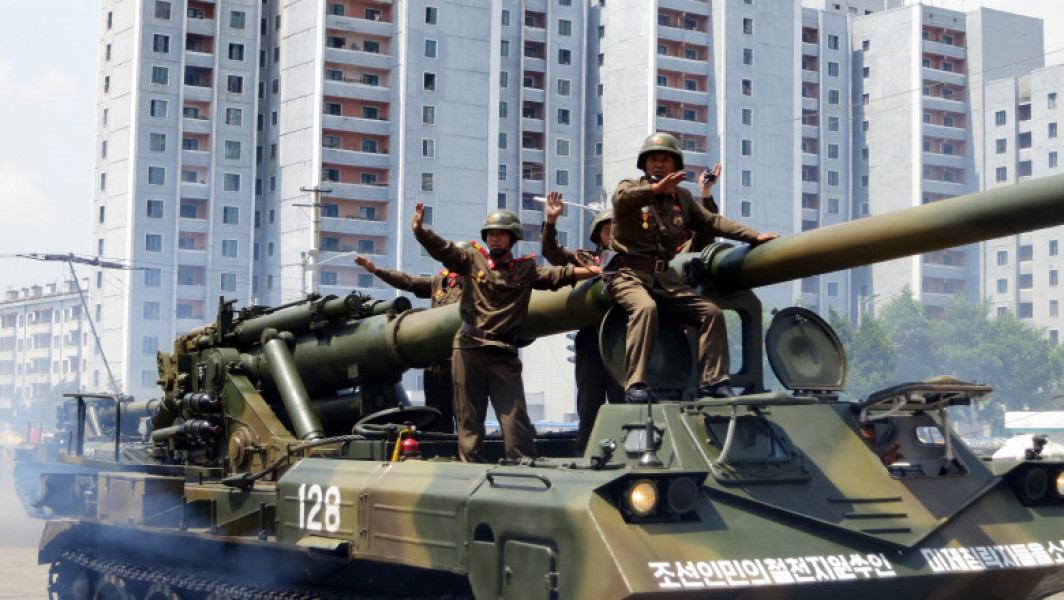 Coreea de Nord pregătește livrarea de sisteme de artilerie Rusiei pentru conflictul din Ucraina