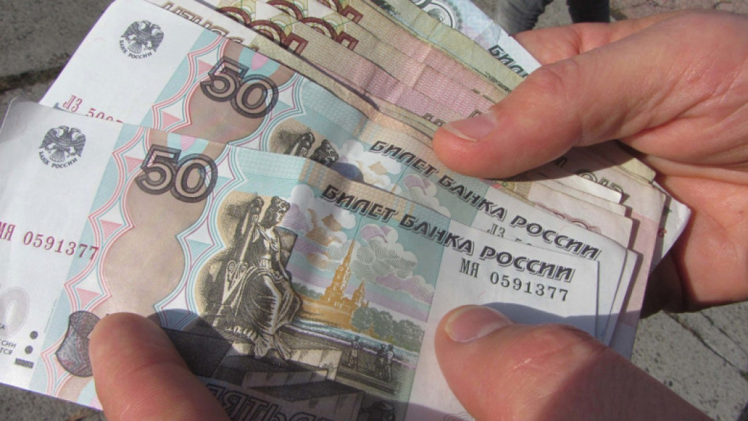 Creșterea cerințelor de creditare împinge rușii spre împrumuturi cu dobândă mare