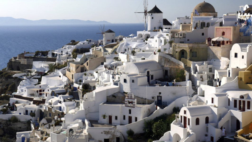Scolile din Santorini vor fi inchise din cauza activitatii seismice