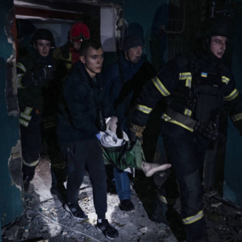 Comandantul forțelor terestre ucrainene, Mihailo Drapatii, denunță violența împotriva militarilor