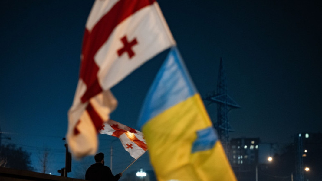 Poliția din Georgia arestează protestatarii antiguvernamentali în timpul manifestațiilor de duminică