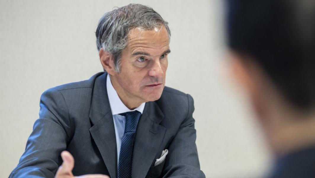 Rafael Grossi, șeful AIEA, în vizită la o substație importantă din Ucraina