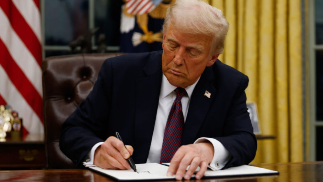 Donald Trump semnează un ordin executiv pentru retragerea din organismele ONU