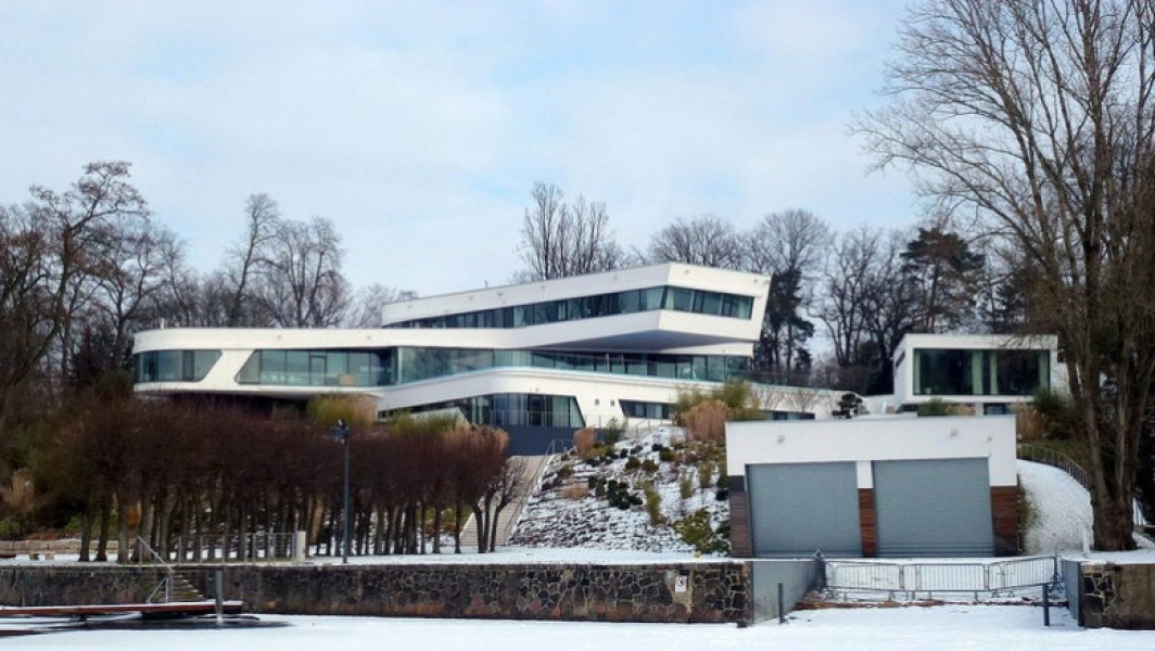 Cea mai scumpă vilă din Germania, scoasă la vânzare pe insula Schwanenwerder