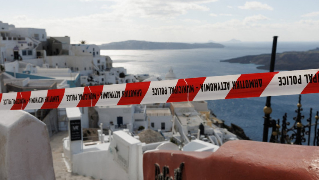 Școlile din Santorini și insulele din apropiere rămân închise până pe 14 februarie din cauza seismelor