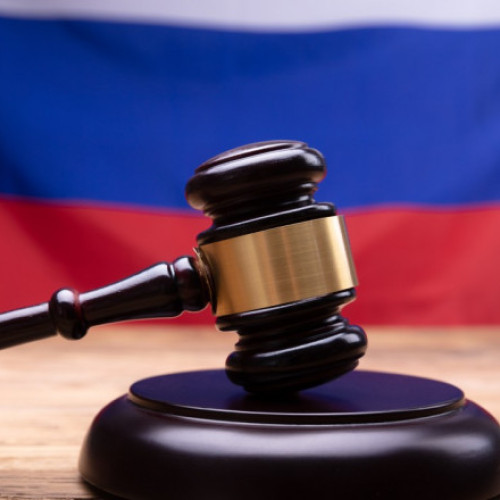 Justiția din Rusia condamnă doi bărbați pentru atentate și tradare în favoarea Ucrainei