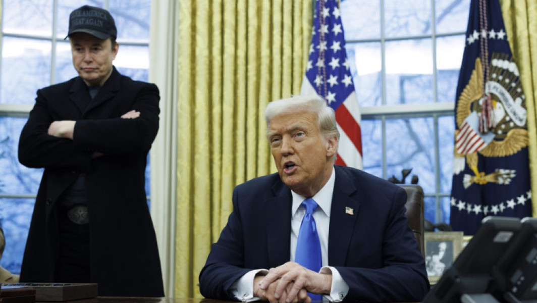 Trump și Musk promovarea reformelor guvernamentale în Biroul Oval