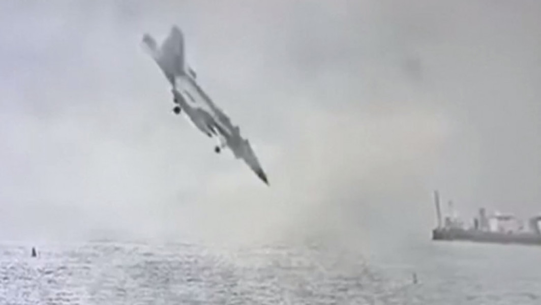 Aterizare ratată pentru un avion militar american în Golful San Diego