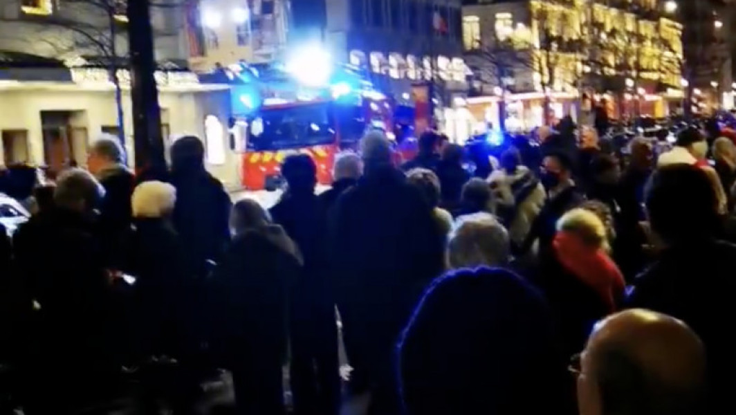 Incendiu la Théâtre des Champs-Élysées în timpul unei reprezentații
