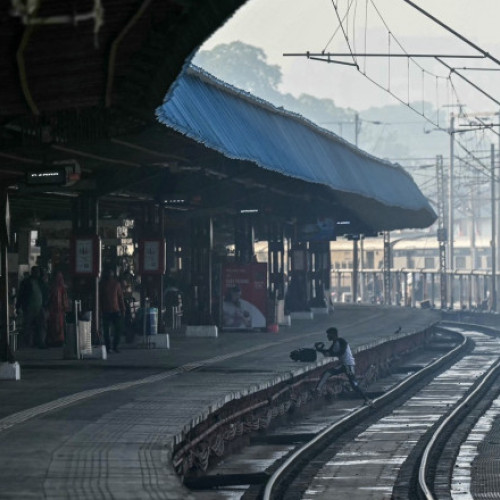 Cel puțin 15 morți în haosul de la gara din New Delhi
