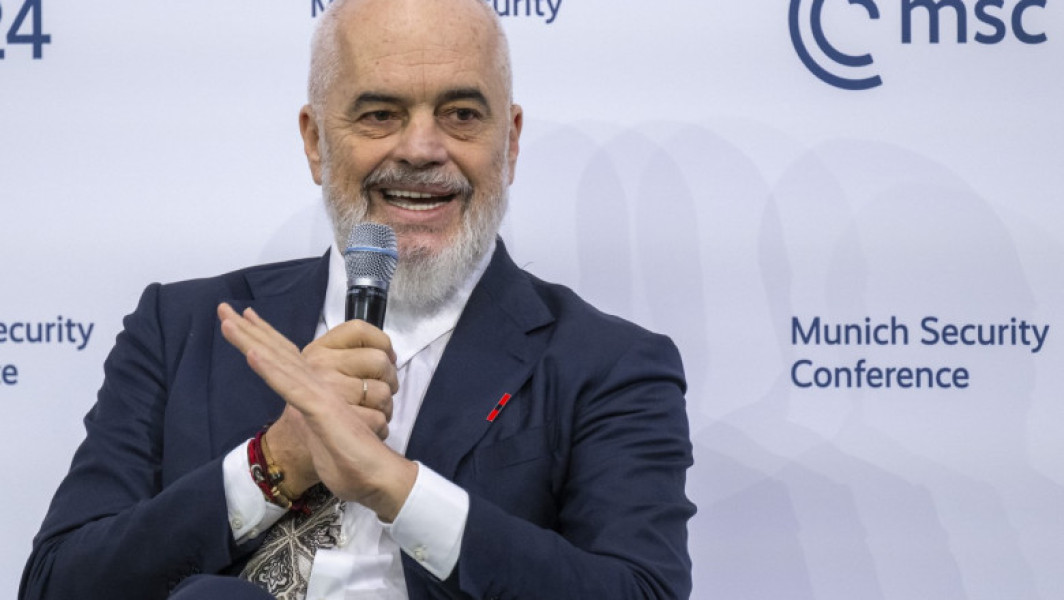 Premierul albanez Edi Rama refuză să primească palestinieni expulzați