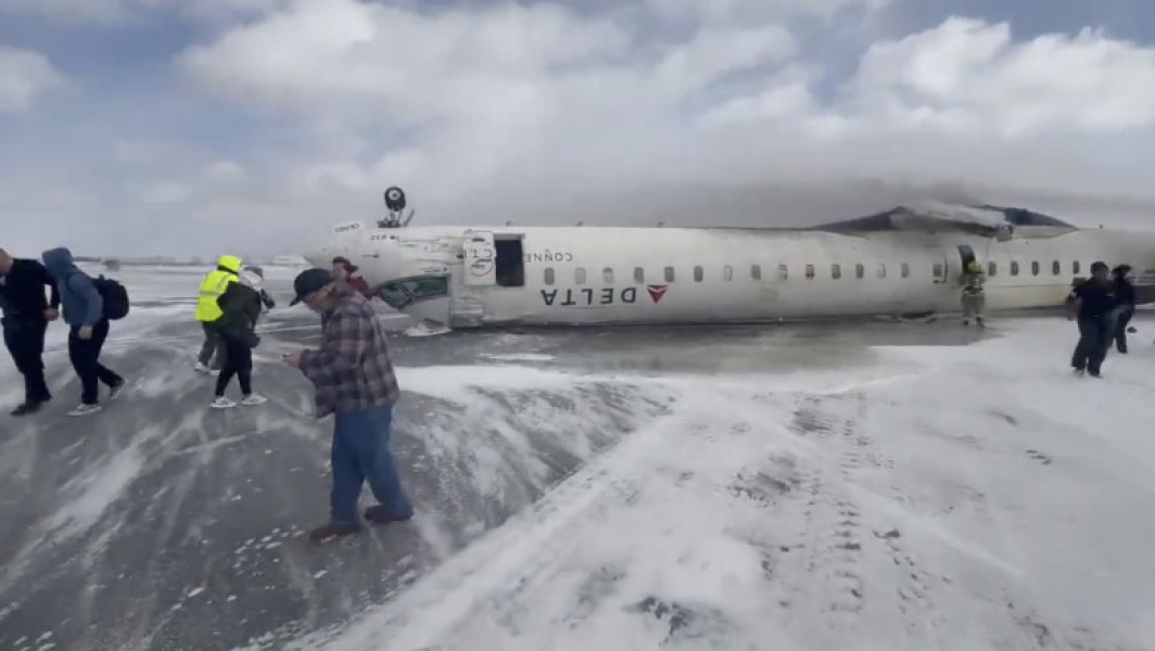 Avion Delta Airlines s-a răsturnat la Aeroportul Pearson din Toronto