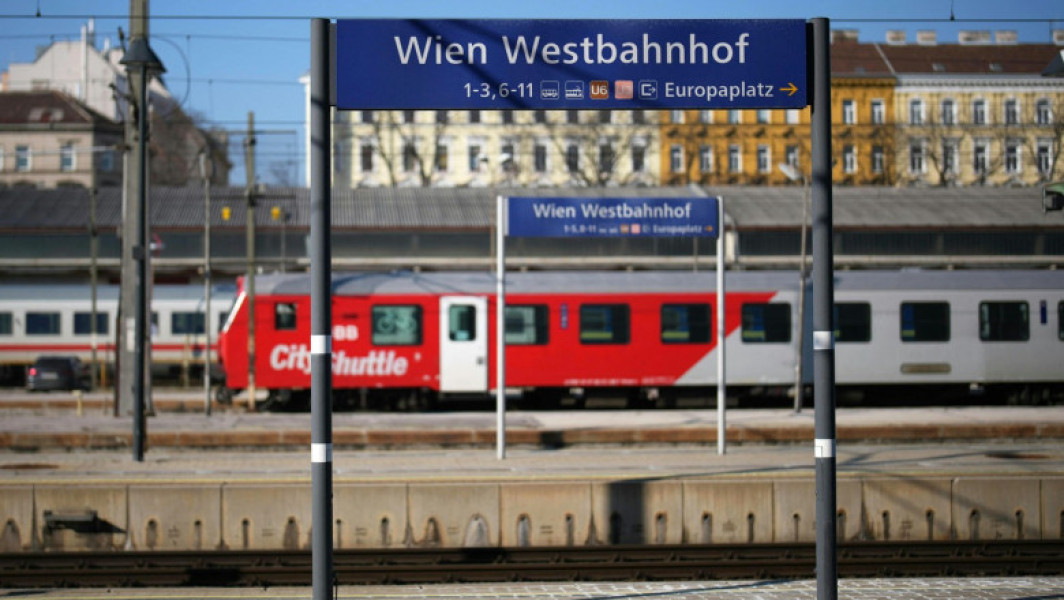 Adolescent arestat în Austria pentru planificarea unui atac terorist