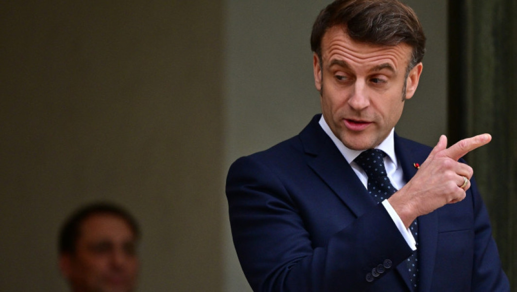 Macron discută cu liderii partidelor despre situația din Ucraina