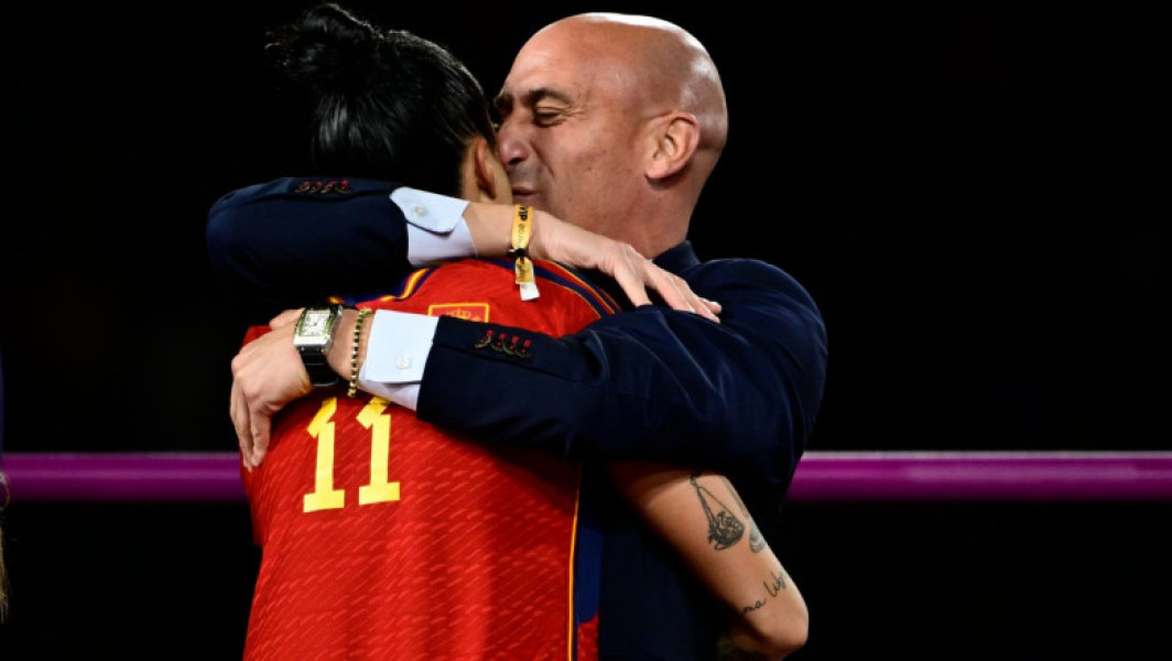 Luis Rubiales, fostul șef al Federației spaniole de fotbal, amendat pentru agresiune sexuală