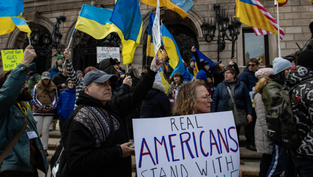 Miting de sprijin pentru Ucraina la Boston, cu o zi înainte de aniversarea invaziei