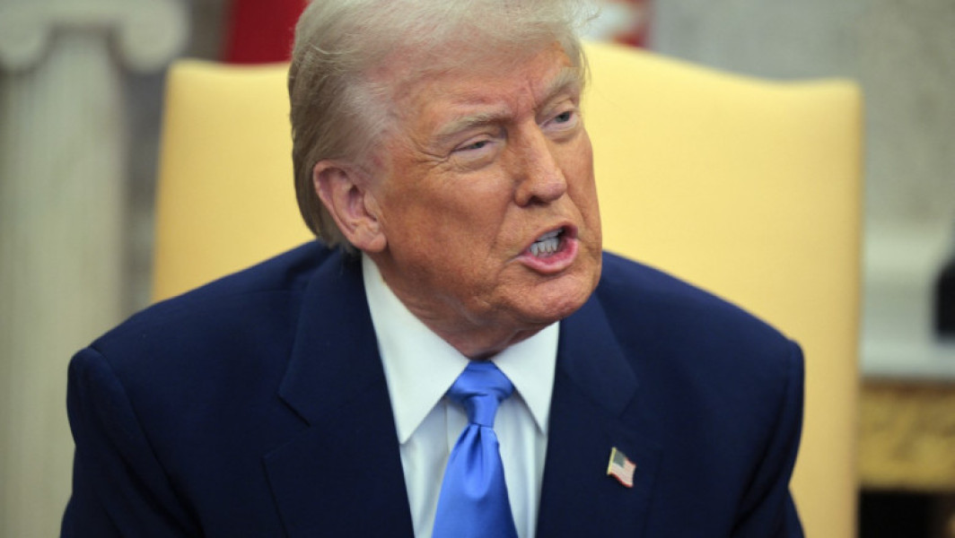 Donald Trump refuză să-l numească "dictator" pe Putin, dar atacă Ucraina