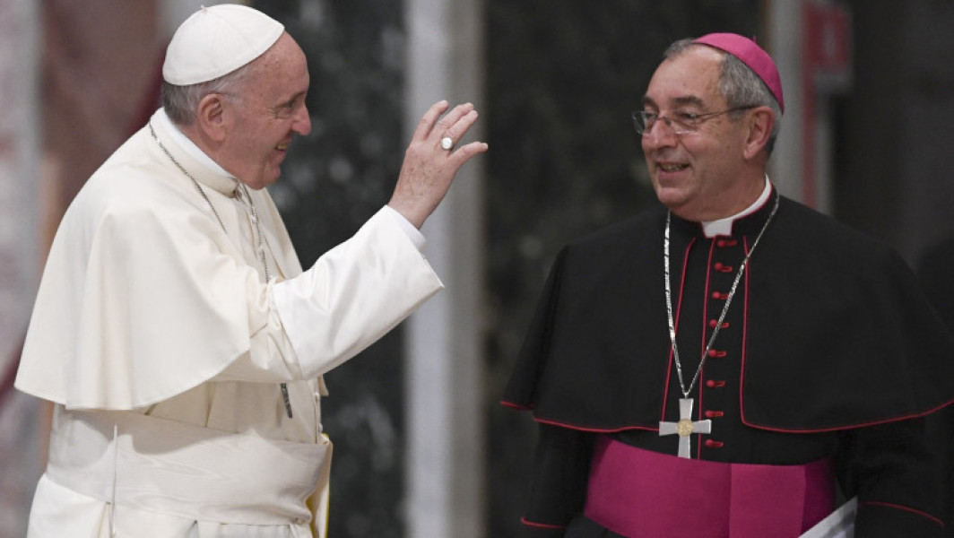 Papa Francisc va fi înlocuit de cardinalul Angelo De Donatis la liturghia din Miercurea Cenușii