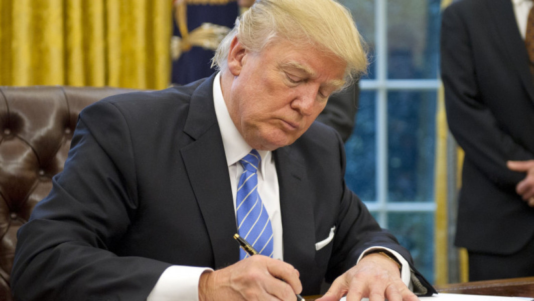 Donald Trump va desemna engleza ca limbă oficială a SUA