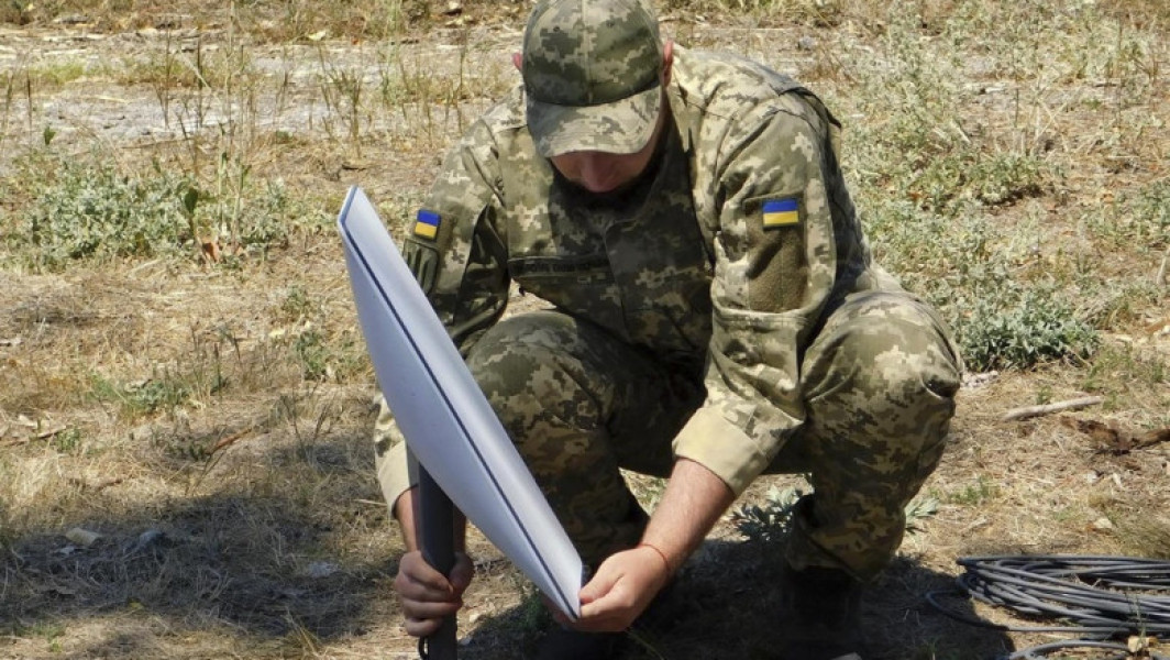 Comisia Europeană analizează sprijinul pentru Ucraina în comunicarea prin satelit