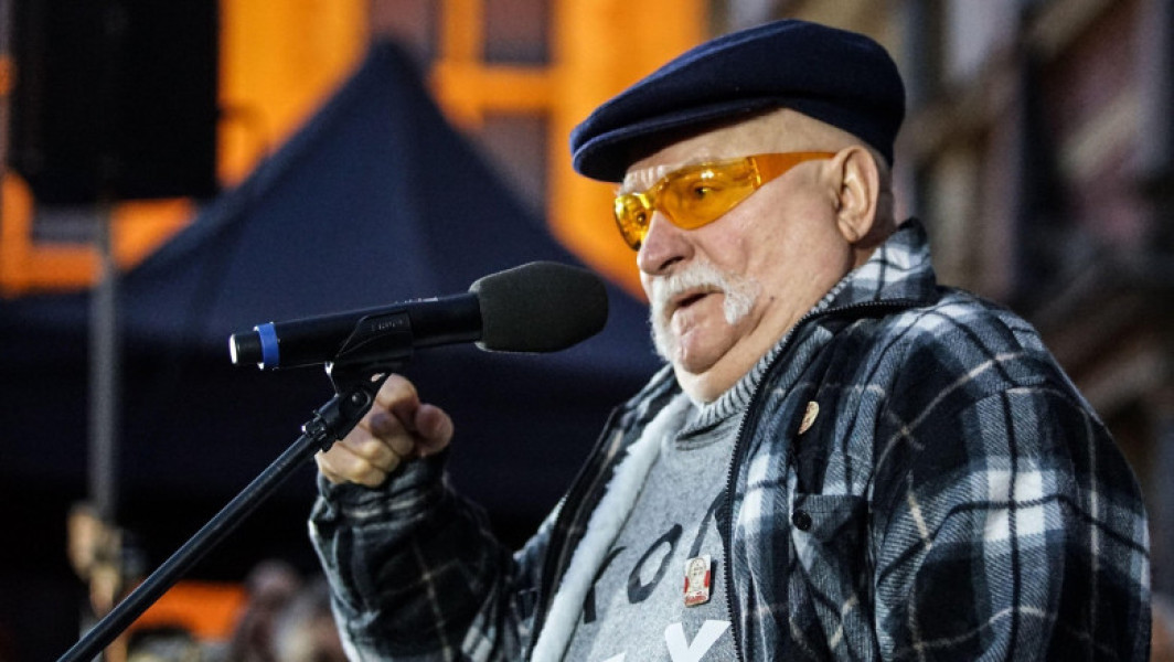 Lech Walesa critică atitudinea lui Donald Trump față de Volodimir Zelenski