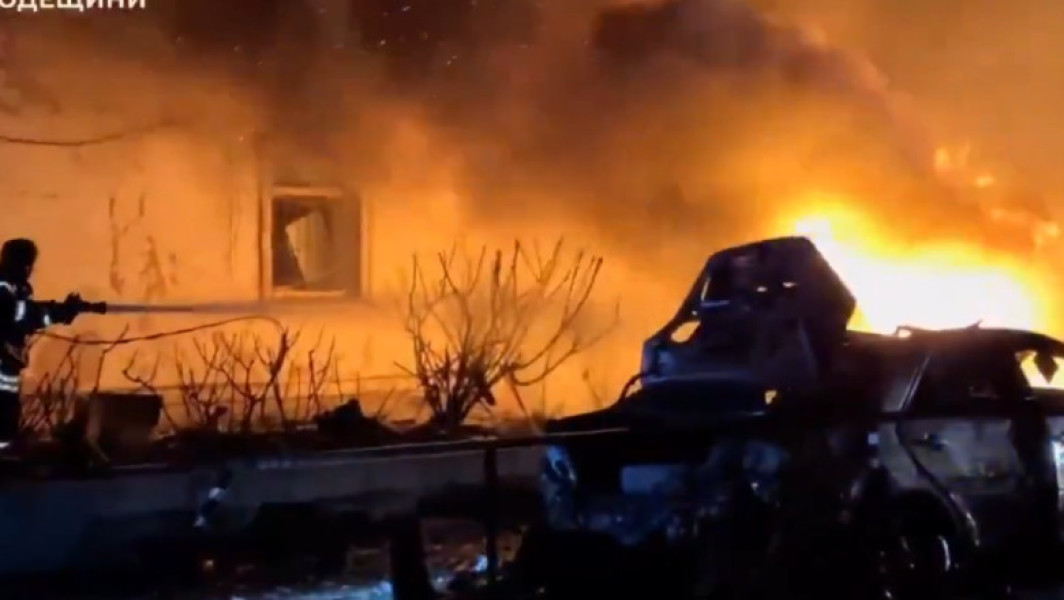 Mii de persoane fără curent electric în Odesa după un bombardament masiv