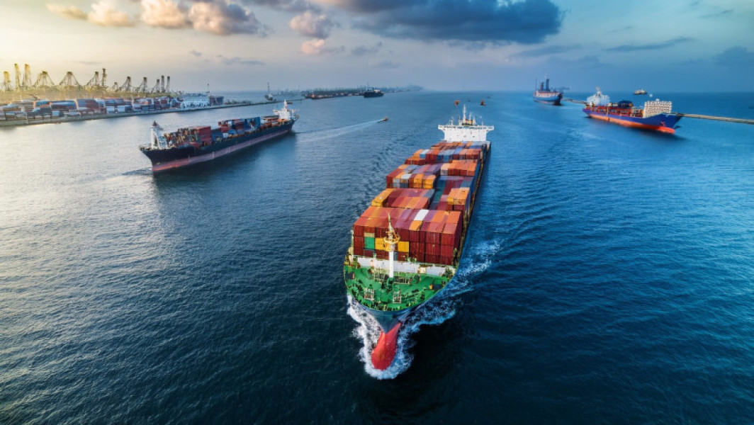 Amenințarea la adresa navigației maritime libere, discutată de experți