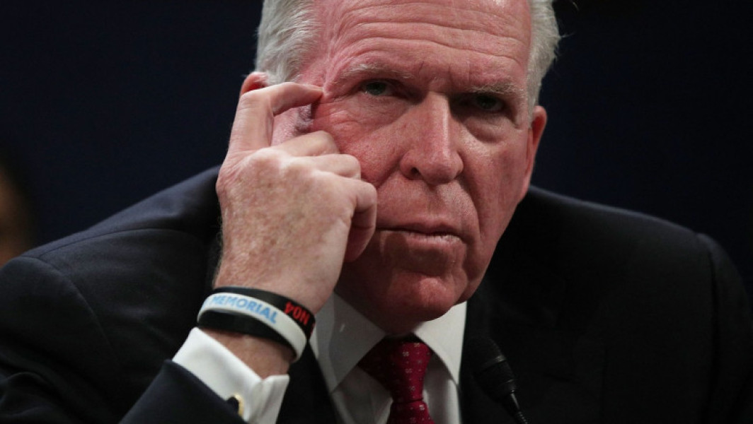 Fostul director CIA acuză presiuni din partea lui Trump asupra Ucrainei