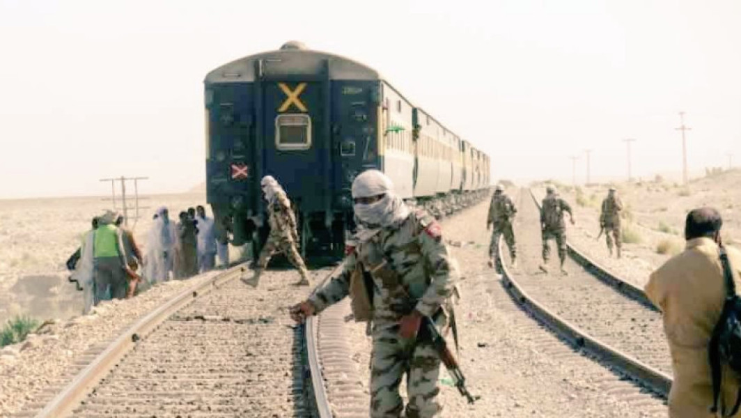 Tren deturnat de militanți în sud-vestul Iranului