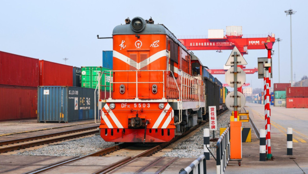 Scăderea fluxului de marfă pe calea ferată din China spre Europa din cauza restricțiilor rusești