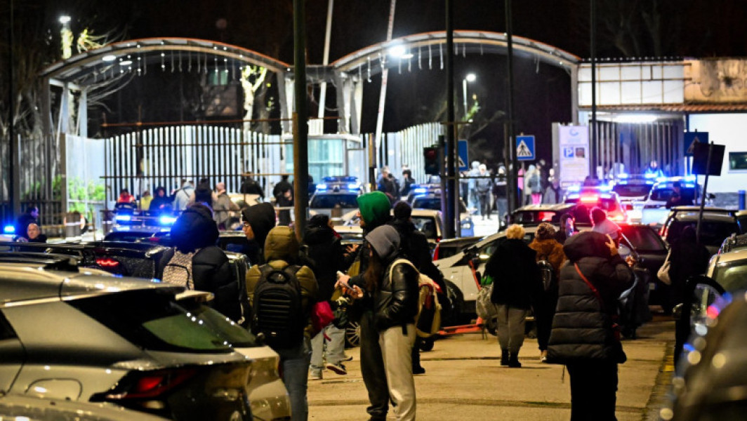 Cutremur puternic în jurul orașului Napoli, Italia