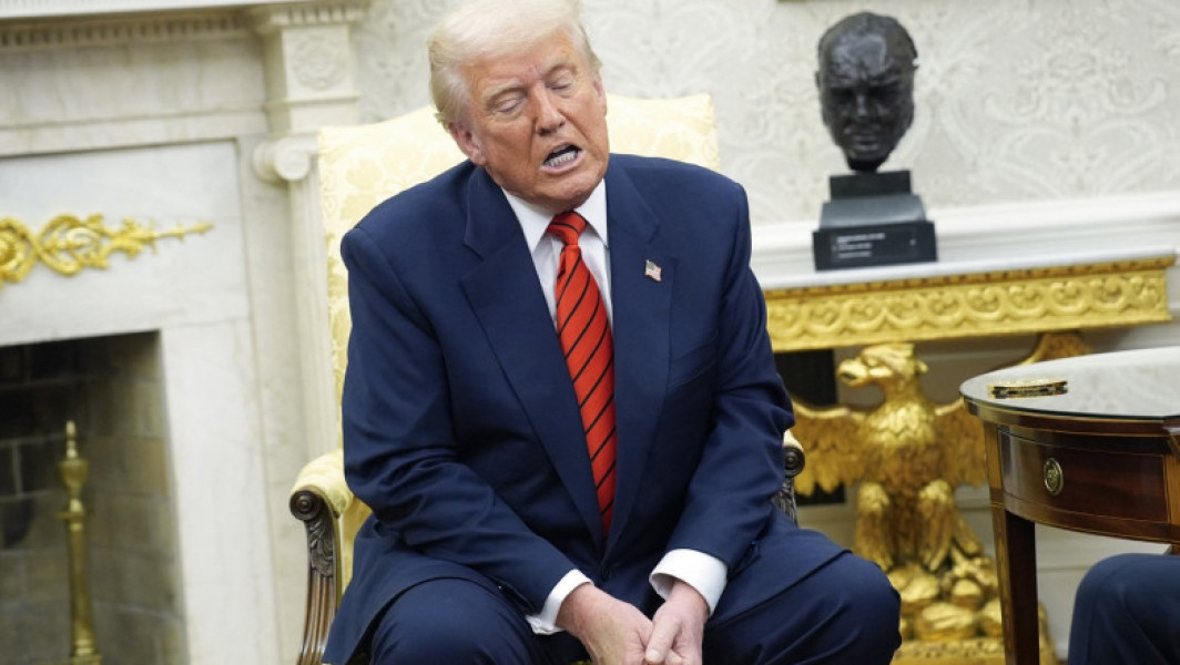 Donald Trump vorbește despre influența sa asupra Rusiei în timpul întâlnirii cu secretarul NATO